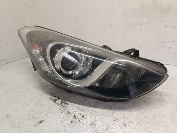 PHARE DROIT HYUNDAI - Vue 1